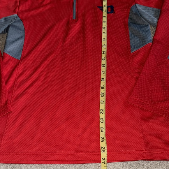 University of Dayton pullover medium shirt UD flyers long sleeve top athletic - Picture 5 of 9